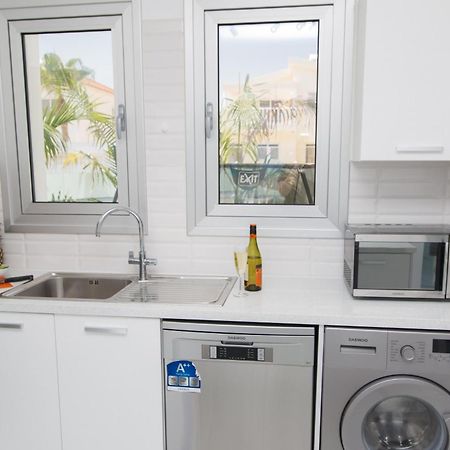 איה נאפה Villa Lynn Boutique Beachfront מראה חיצוני תמונה