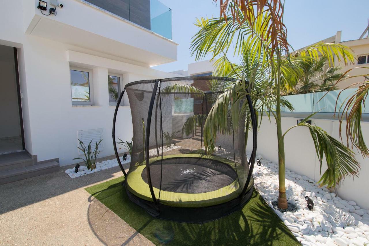 איה נאפה Villa Lynn Boutique Beachfront מראה חיצוני תמונה