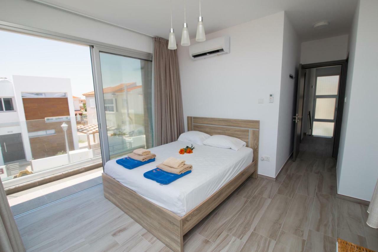 איה נאפה Villa Lynn Boutique Beachfront מראה חיצוני תמונה