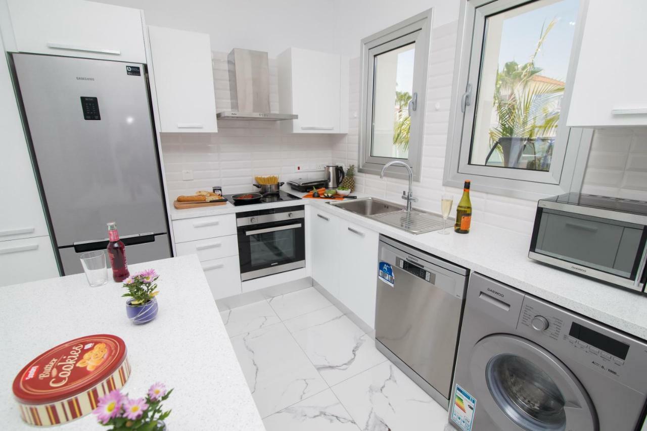 איה נאפה Villa Lynn Boutique Beachfront מראה חיצוני תמונה