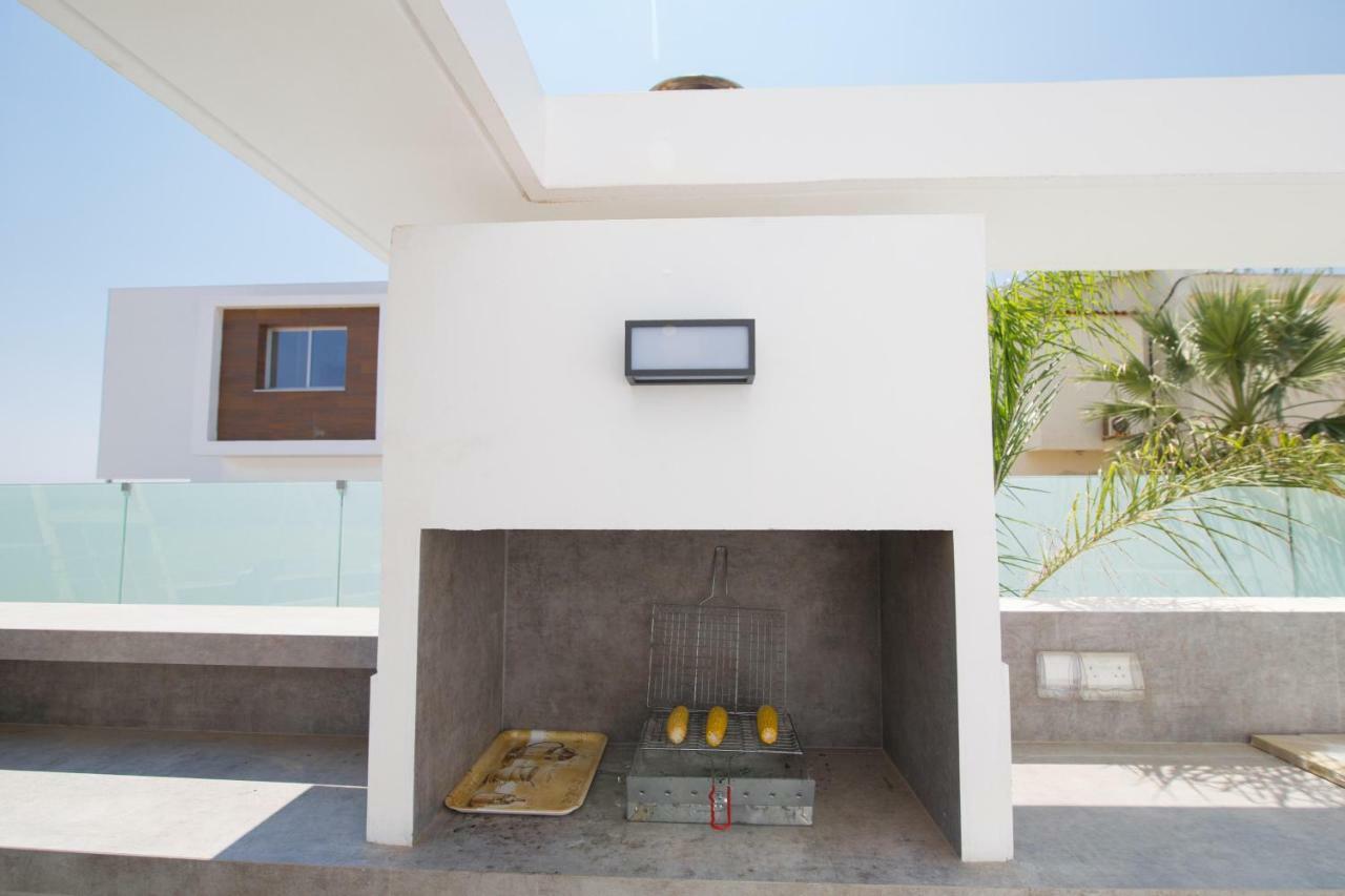 איה נאפה Villa Lynn Boutique Beachfront מראה חיצוני תמונה