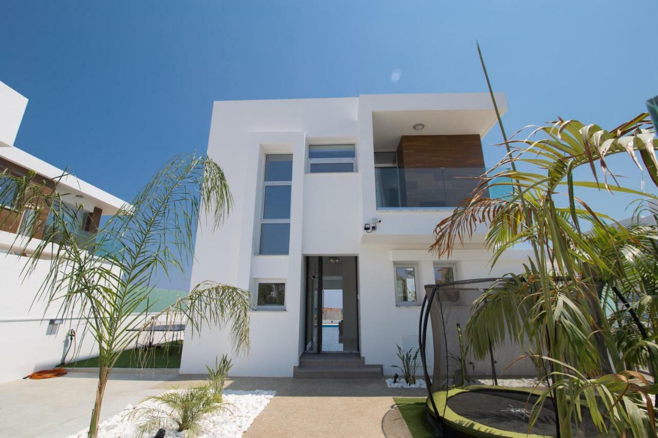 איה נאפה Villa Lynn Boutique Beachfront מראה חיצוני תמונה